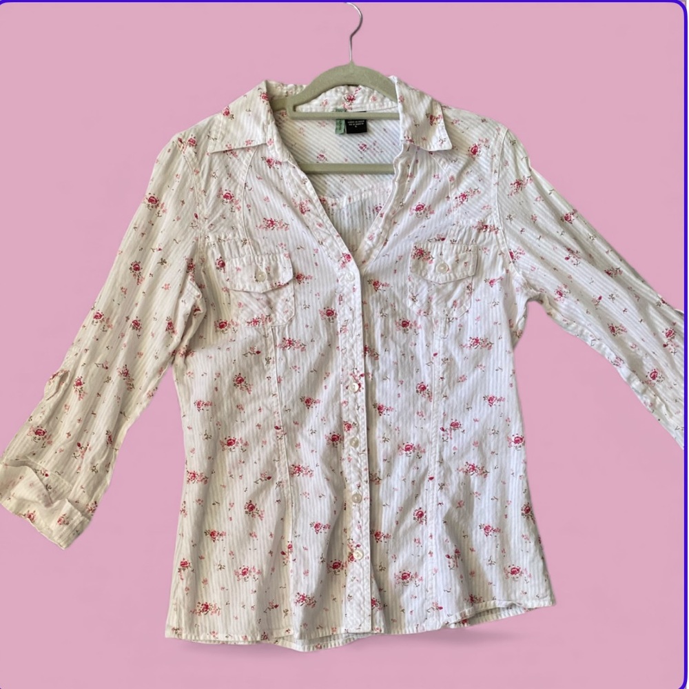 Love Potion White Button-Up Women's Blouse Ribbed Texture with Pink Floral Prink